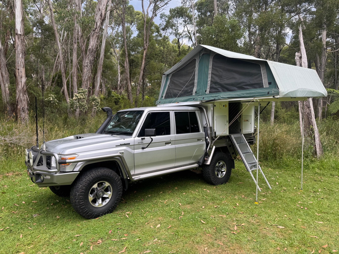 2021 Trayon Dual Standard Camper Deluxe Package + Extensive Extras